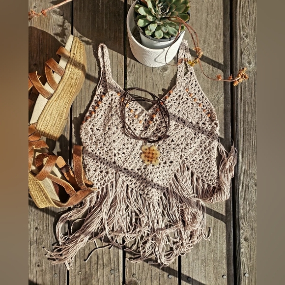 Boho fringe crop top with wood bead detailing in sz Sm by Caterina and Carlo - Picture 1 of 4